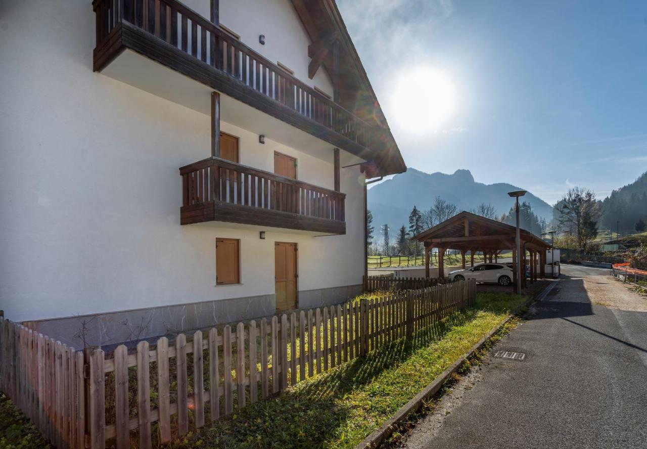 Golf View Apt With Parking And Mountain View! Leilighet Tarvisio Eksteriør bilde