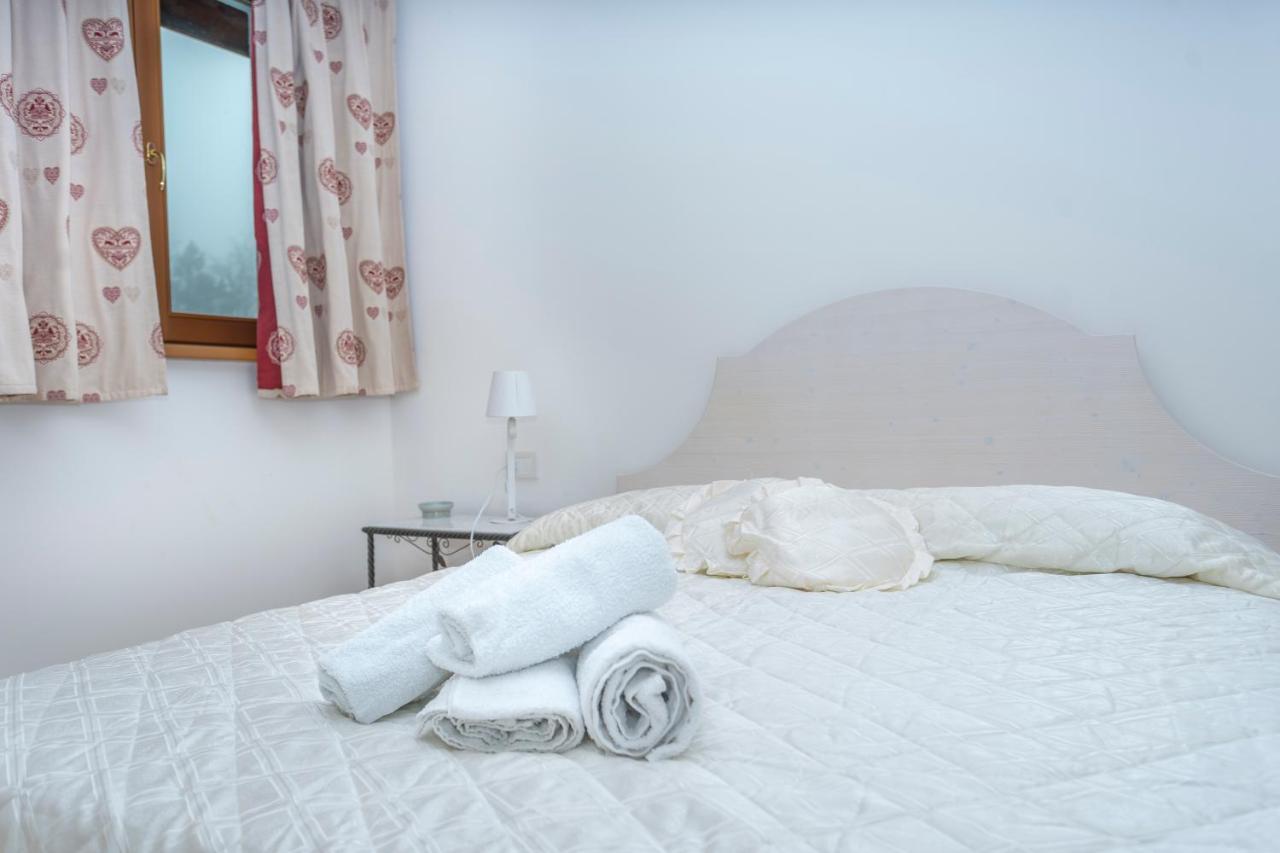 Golf View Apt With Parking And Mountain View! Leilighet Tarvisio Eksteriør bilde