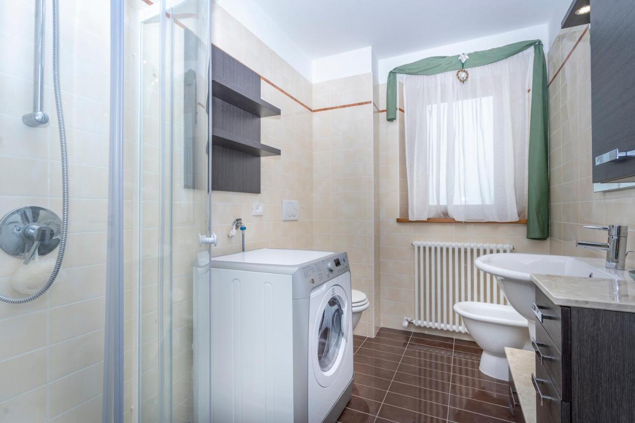 Golf View Apt With Parking And Mountain View! Leilighet Tarvisio Eksteriør bilde