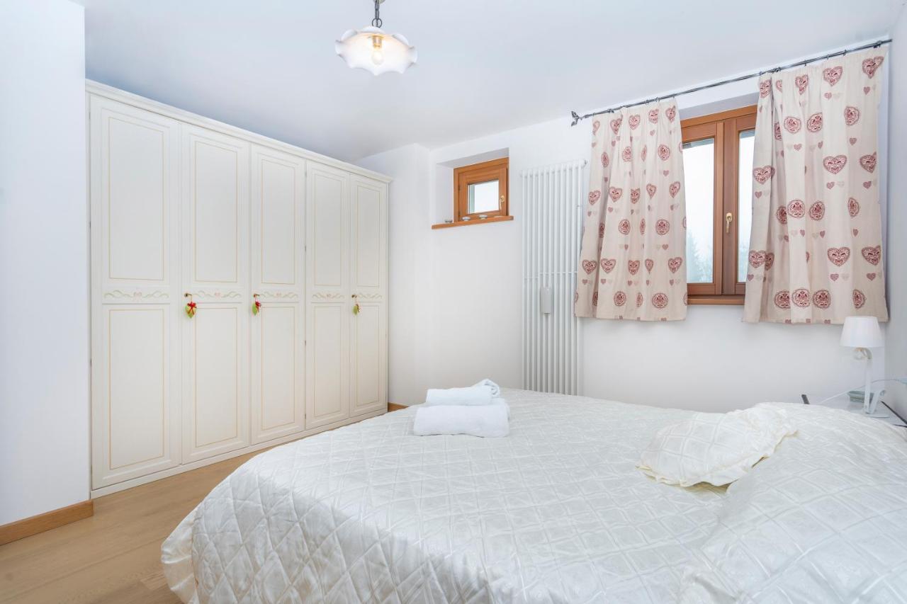 Golf View Apt With Parking And Mountain View! Leilighet Tarvisio Eksteriør bilde