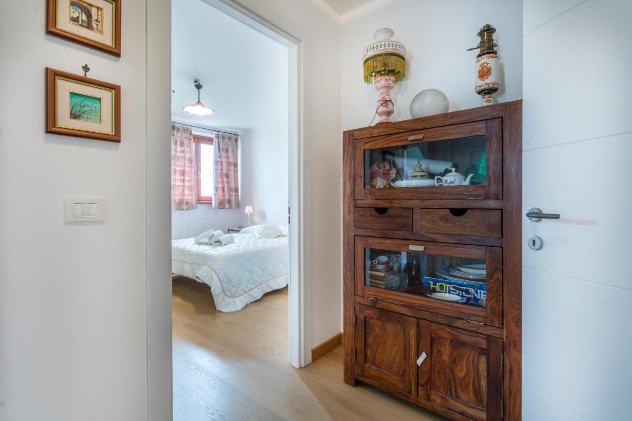 Golf View Apt With Parking And Mountain View! Leilighet Tarvisio Eksteriør bilde