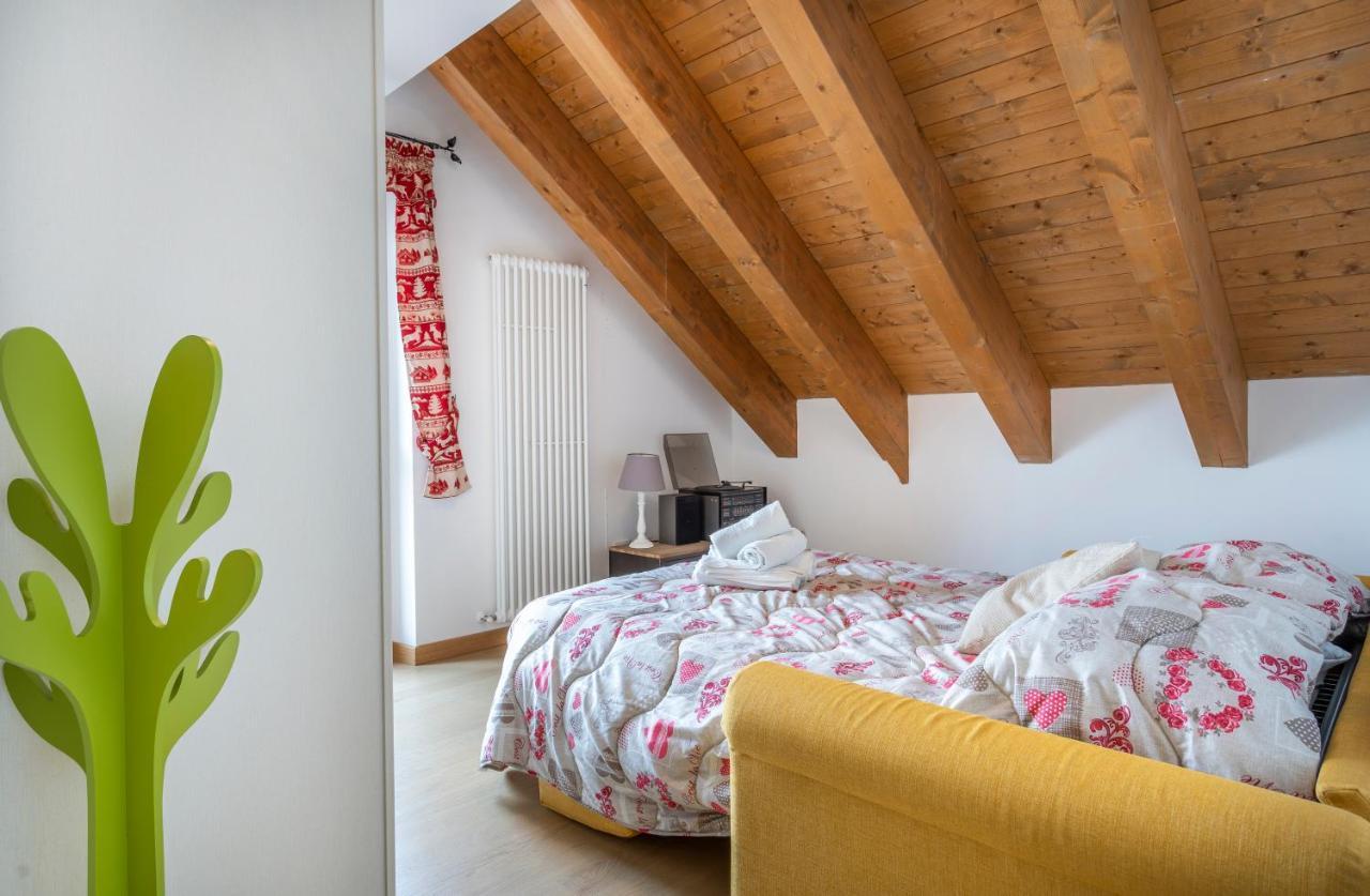 Golf View Apt With Parking And Mountain View! Leilighet Tarvisio Eksteriør bilde