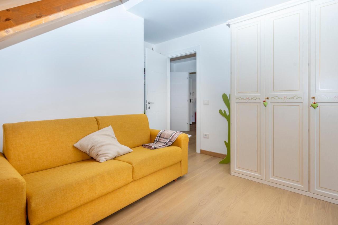 Golf View Apt With Parking And Mountain View! Leilighet Tarvisio Eksteriør bilde